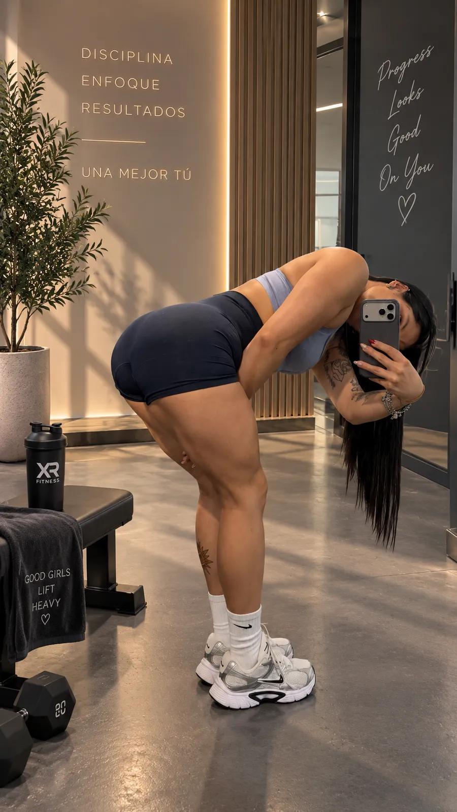 Xiomara Rodríguez training at the XR Fitness gym